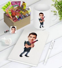 Kişiye Özel Erkek Kuaför Karikatürlü Nostaljik Lezzetler Defter Kalem Kupa Hediye Seti