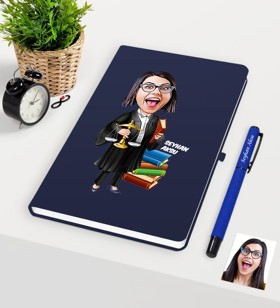 Kişiye Özel Bayan Avukat Karikatürlü Lacivert Defter Kalem Seti - 2