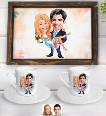 Kişiye Özel Evleniyoruz Karikatürlü Doğal Ahşap Tepsi ve 2’li Kahve Fincan Seti-4
