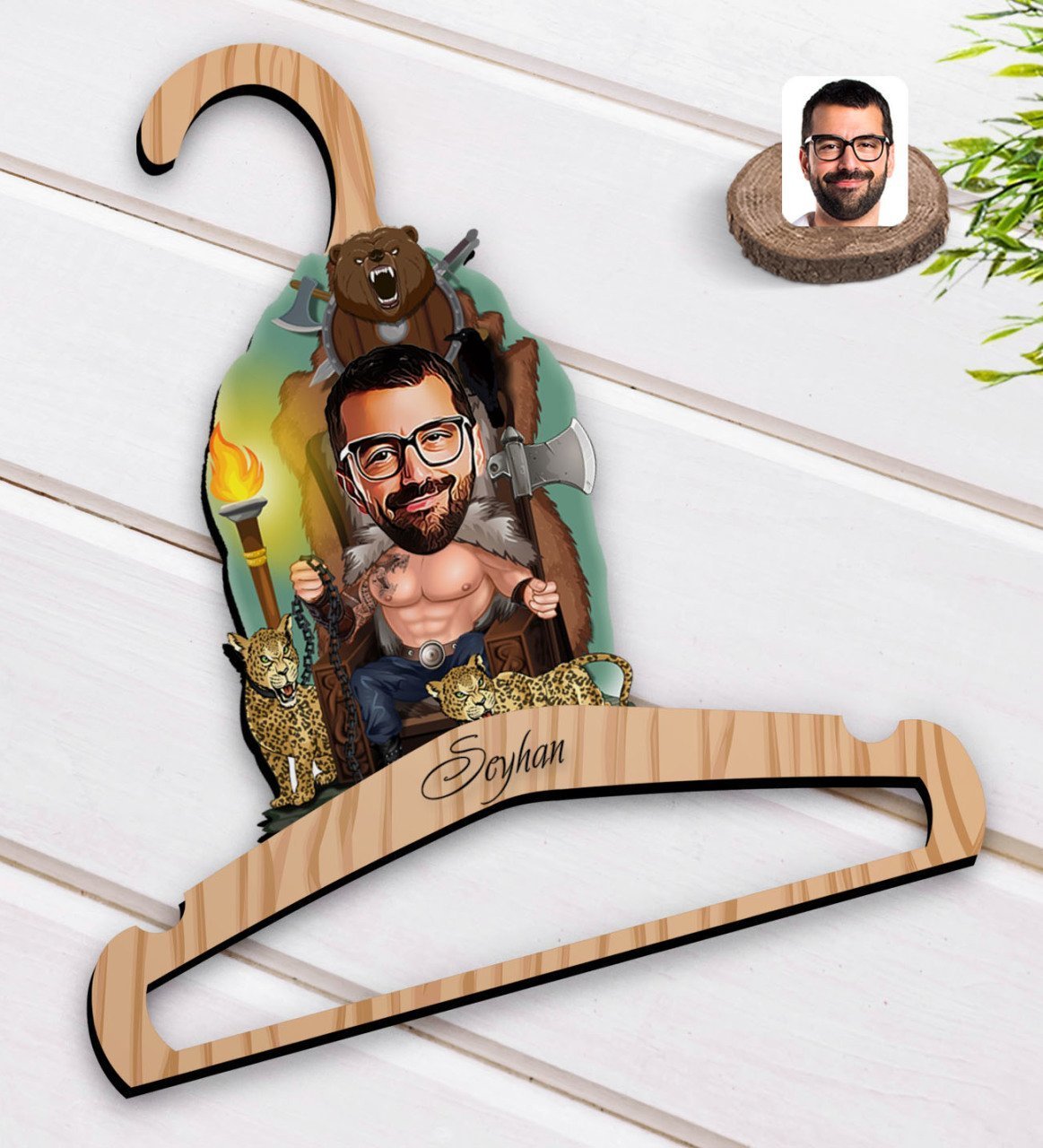 Kişiye Özel Viking Karikatürlü Standart Boy Ahşap Elbise Askısı-1