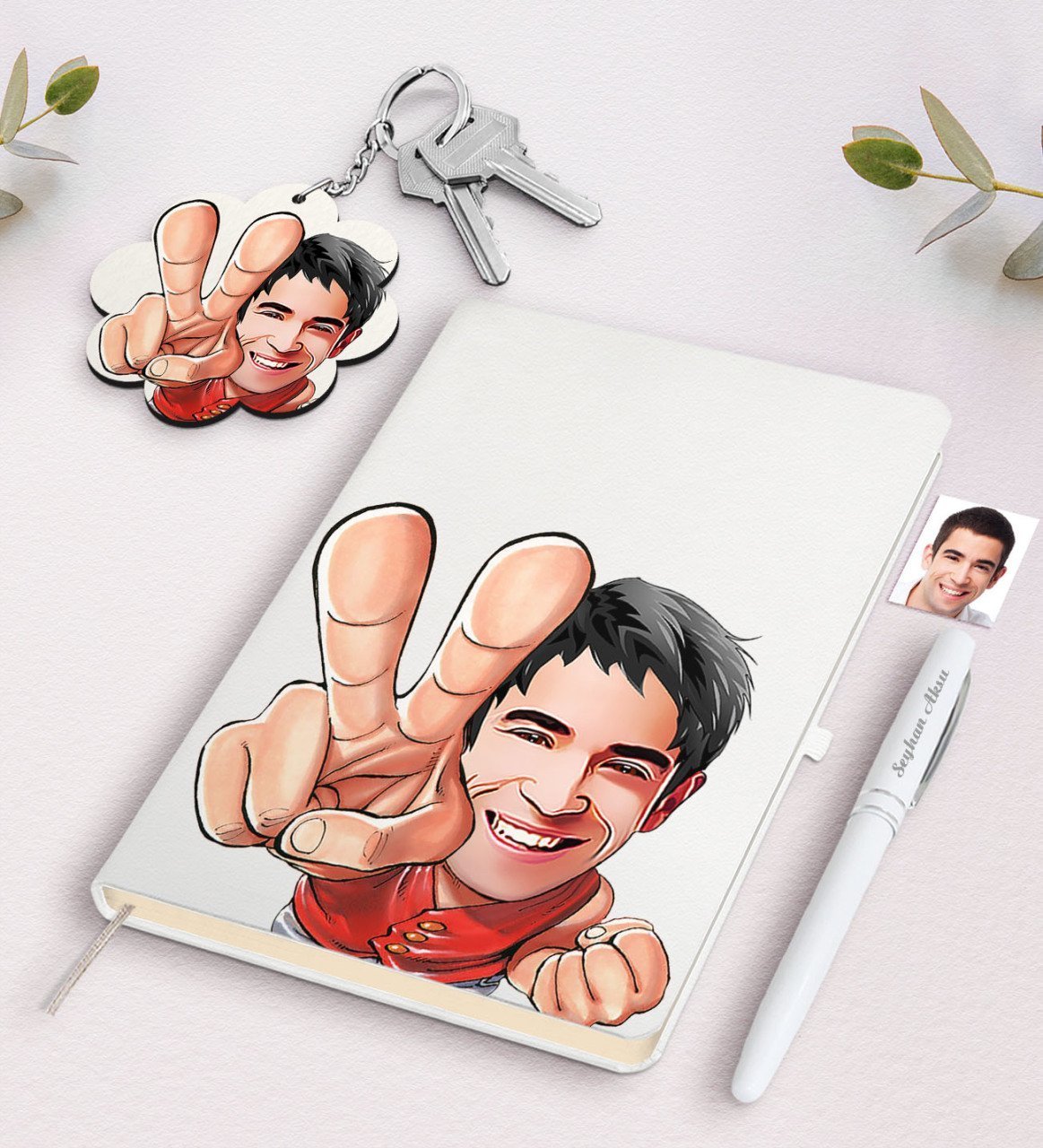 Kişiye Özel Erkek Karikatürlü Beyaz Defter Kalem Ve Anahtarlık Hediye Seti-33