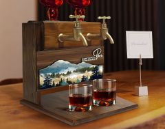 BK Gift Kişiye Özel Kabartma Manzara Tasarımlı İsimli Çift Musluklu Doğal Ahşap İçki Standı-12, İçki Standı, Doğum Günü Hediyesi, Ev Hediyesi