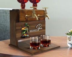 BK Gift Kişiye Özel Kabartma Kokteyl Tasarımlı İsimli Çift Musluklu Doğal Ahşap İçki Standı-1, İçki Standı, Doğum Günü Hediyesi, Ev Hediyesi
