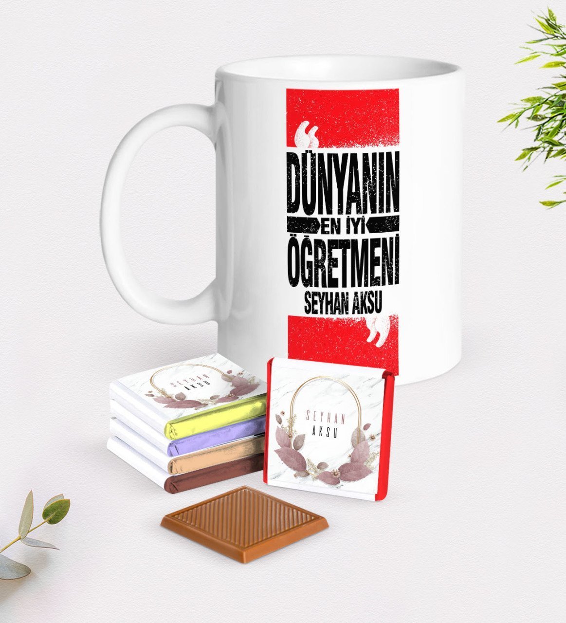 Kişiye Özel Dünyanın En İyi Öğretmeni Beyaz Kupa ve Çikolata Hediye Seti-1