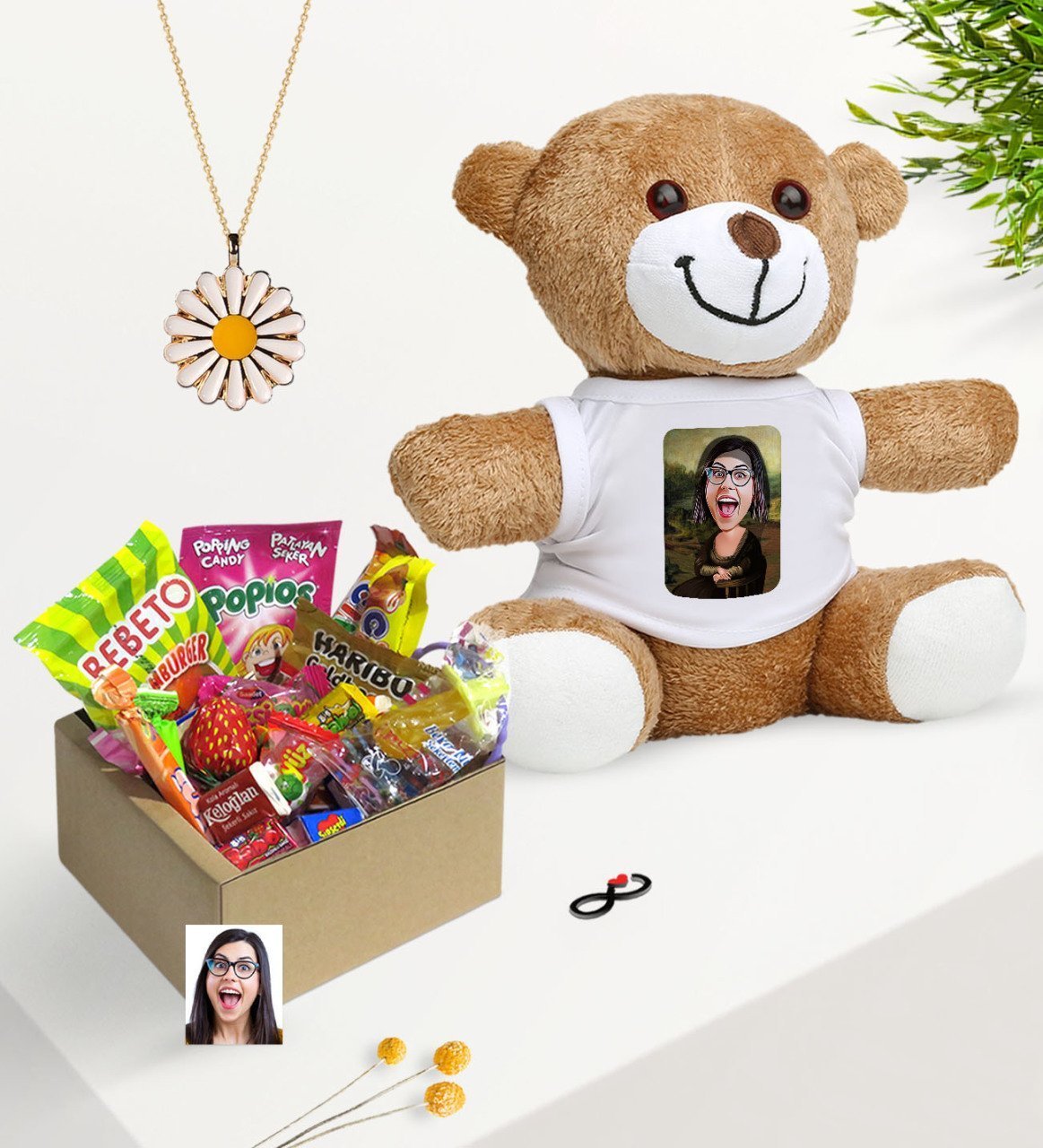 Kişiye Özel Mona Lisa Karikatürlü Nostaljik Lezzetler Peluş Ayıcık Papatya Kolye Hediye Seti