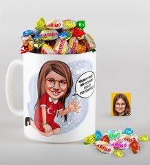 Kişiye Özel Kız Çocuk Kolay Yetişmiyor Karikatürlü Kupa ve Haribo Fruitbons Şeker Hediye Seti-3