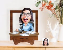 Kişiye Özel Kadın Spiker Karikatürlü Ahşap Standlı 3D Biblo-1