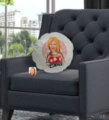 Kişiye Özel İsimli Kadın Youtuber Karikatürlü Yuvarlak Dekoratif Kırlent Yastık-1