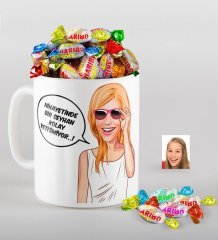 Kişiye Özel Bayan Kolay Yetişmiyor Karikatürlü Kupa ve Haribo Fruitbons Şeker Hediye Seti-4