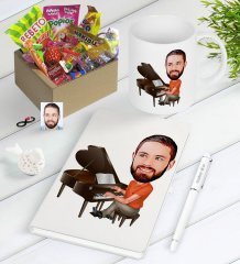 Kişiye Özel Bay Piyanist Karikatürlü Nostaljik Lezzetler Defter Kalem Kupa Hediye Seti