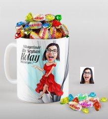 Kişiye Özel Bayan Kolay Yetişmiyor Karikatürlü Kupa ve Haribo Fruitbons Şeker Hediye Seti-1