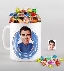 Kişiye Özel Bay Kolay Yetişmiyor Karikatürlü Kupa ve Haribo Fruitbons Şeker Hediye Seti-3