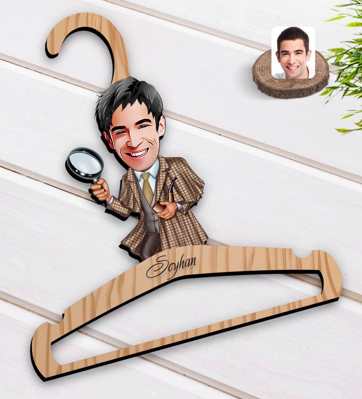 Kişiye Özel Müfettiş Karikatürlü Standart Boy Ahşap Elbise Askısı-1