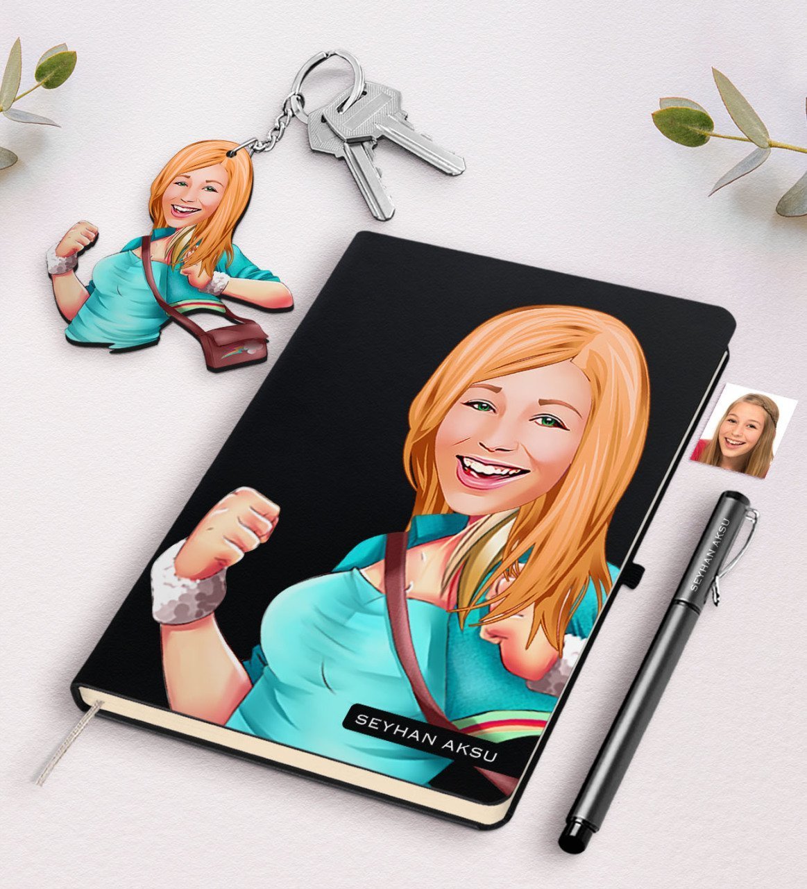 Kişiye Özel Kadın Karikatürlü Siyah Defter Kalem Ve Anahtarlık Hediye Seti-52