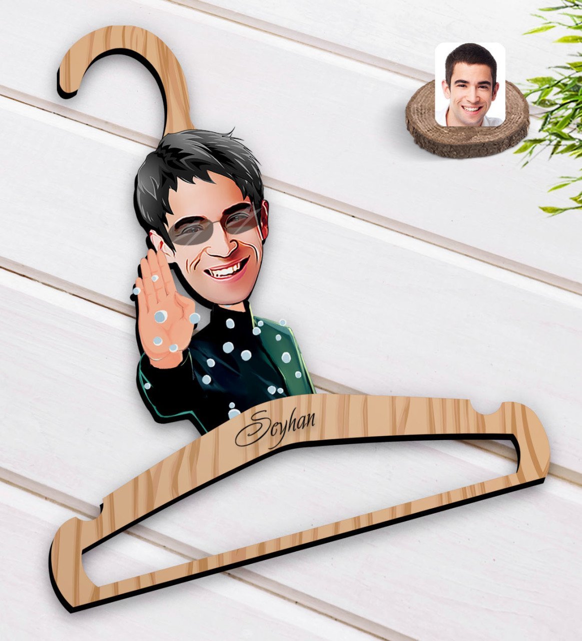 Kişiye Özel Matrix Neo Karikatürlü Standart Boy Ahşap Elbise Askısı-1