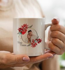Yılbaşı Hediyesi BK Gift Kişiye Özel İsimli Fotoğraflı Beyaz Kupa Bardak ve Kokulu Çam Ağacı Mum Hediye Seti, Sevgiliye Hediye, Doğum Günü Hediyesi