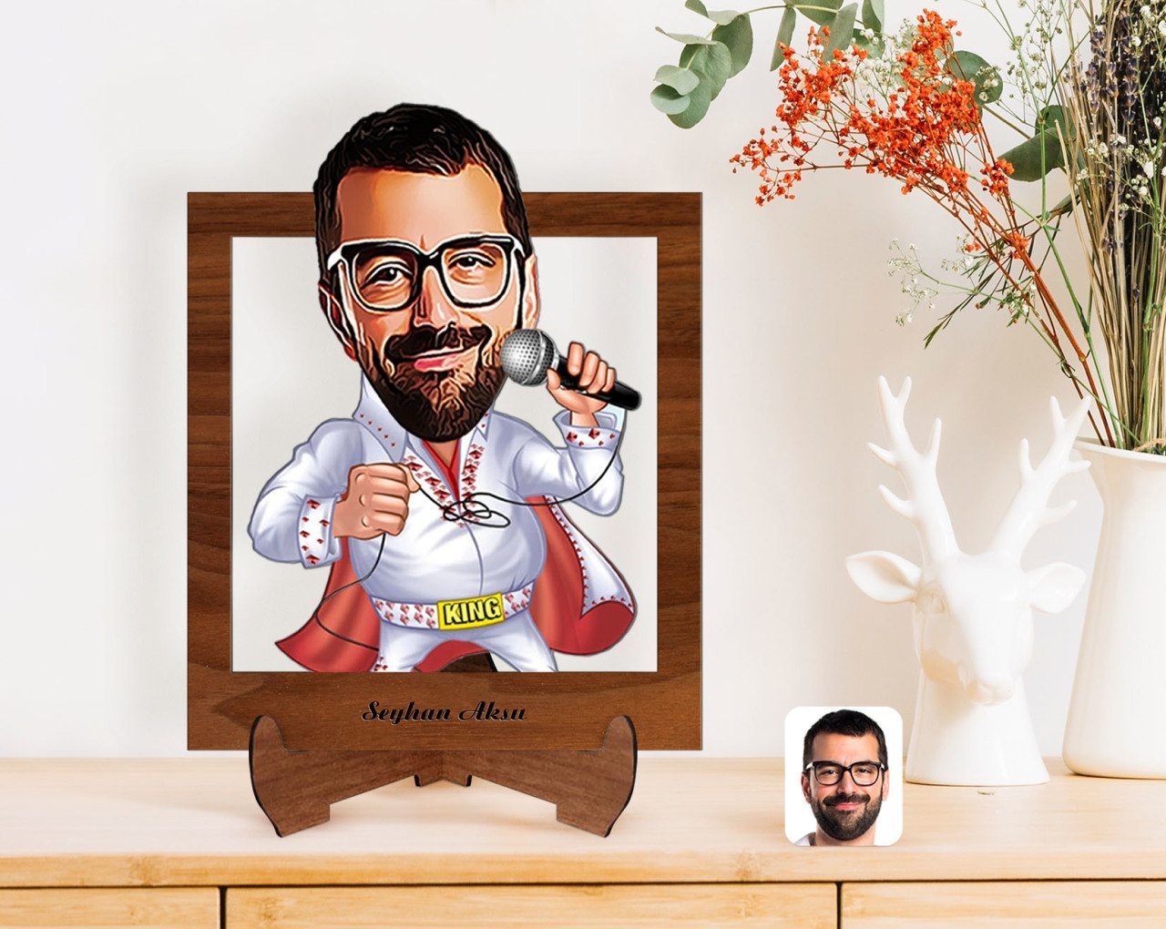 Kişiye Özel Elivs Presley Karikatürlü Ahşap Standlı 3D Biblo-1