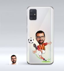 Kişiye Özel Sarı Kırmızı Futbolcu Karikatürlü Samsung Galaxy A51 İnce Şeffaf Silikon Telefon Kapağı