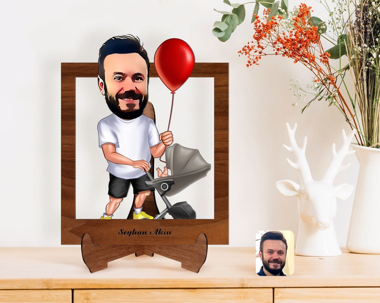 Kişiye Özel Aile Babası Karikatürlü Ahşap Standlı 3D Biblo-2