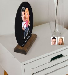 Kişiye Özel Sevgililer Karikatürlü Yuvarlak Ahşap Biblo-5