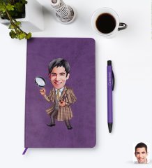 Kişiye Özel Müfettiş Karikatürlü Mor Termo Deri Defter Kalem Seti Model 1