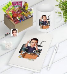 Kişiye Özel Bay Radyocu Karikatürlü Nostaljik Lezzetler Defter Kalem Kupa Hediye Seti