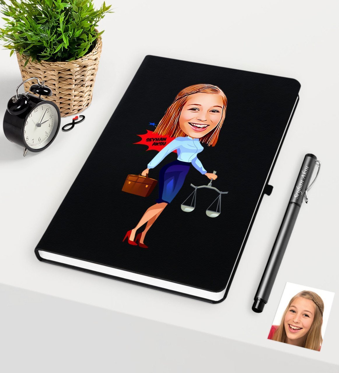 Kişiye Özel Bayan Avukat Karikatürlü Siyah Defter Kalem Seti - 3