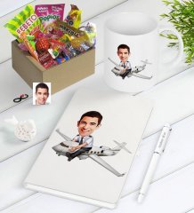 Kişiye Özel Bay Kaptan Pilot Karikatürlü Nostaljik Lezzetler Defter Kalem Kupa Hediye Seti