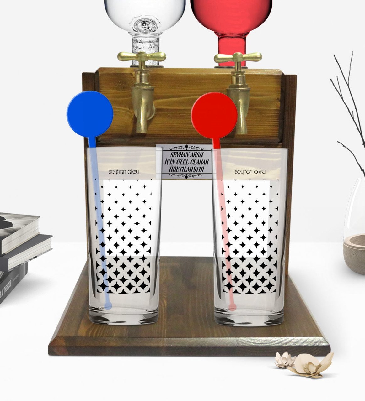 Kişiye Özel Renkli Baskılı İsimli İkili Vodka Bardağı ve Çift Musluklu Doğal Ahşap Vodka Standı-115