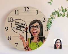 Kişiye Özel Kadın Kolay Yetişmiyor Karikatürlü Otantik Ahşap Palet Saat-5