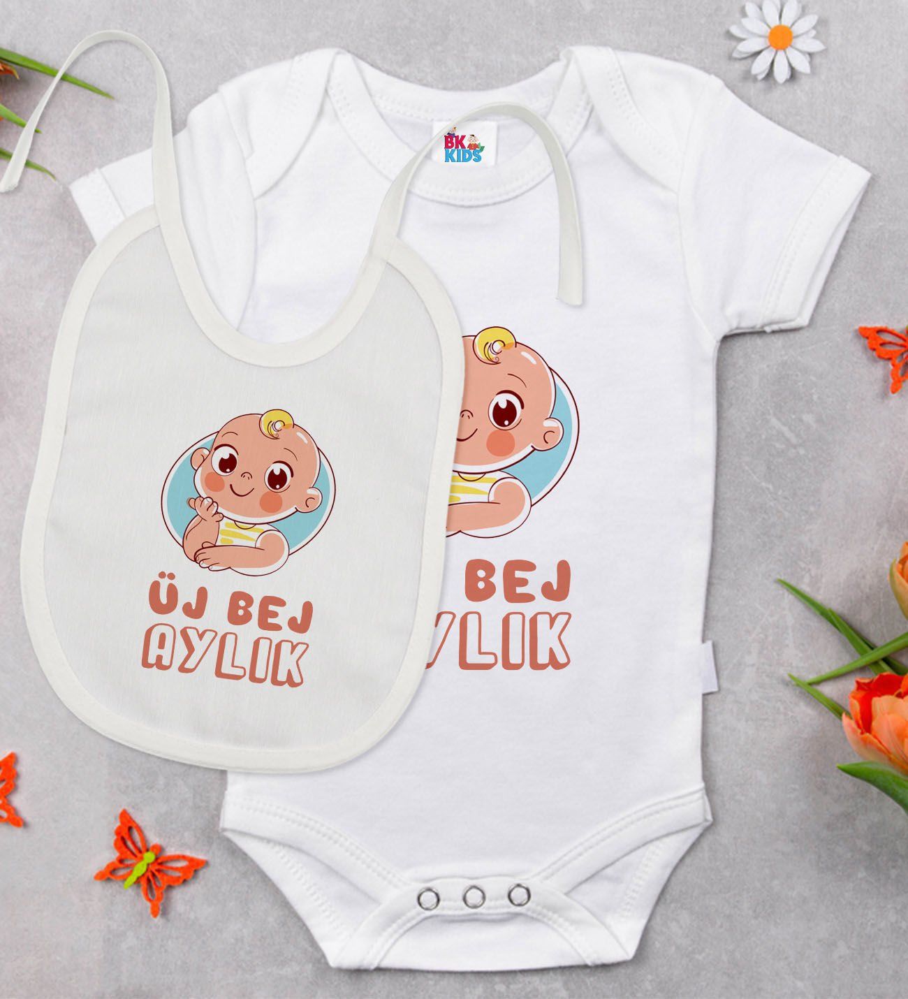 BK Kids Üj Bej Aylık Tasarımlı Beyaz Bebek Body Zıbın ve Mama Önlüğü Hediye Seti-1