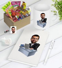 Kişiye Özel Bay Genel Müdür Karikatürlü Nostaljik Lezzetler Defter Kalem Kupa Hediye Seti