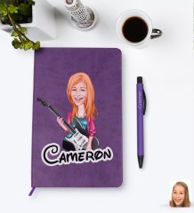 Kişiye Özel Kadın Gitarist Karikatürlü Mor Termo Deri Defter Kalem Seti Model 1