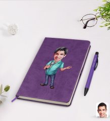 Kişiye Özel Erkek Şarkıcı Karikatürlü Mor Termo Deri Defter Kalem Seti Model 1