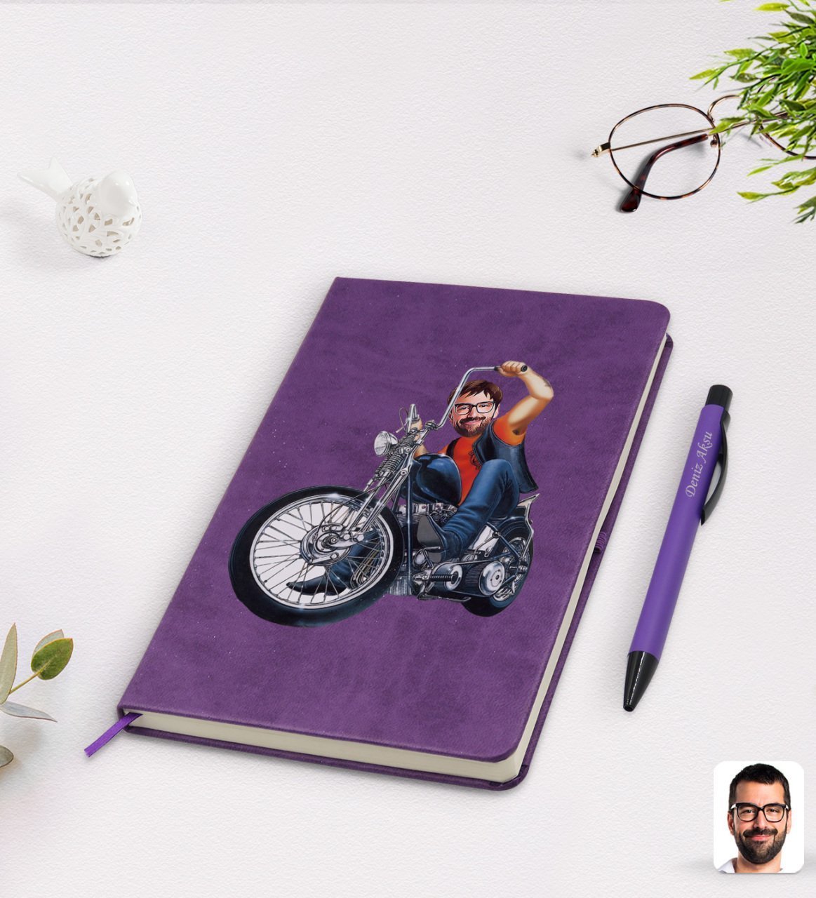 Kişiye Özel Erkek Motorcu Karikatürlü Mor Termo Deri Defter Kalem Seti Model 5