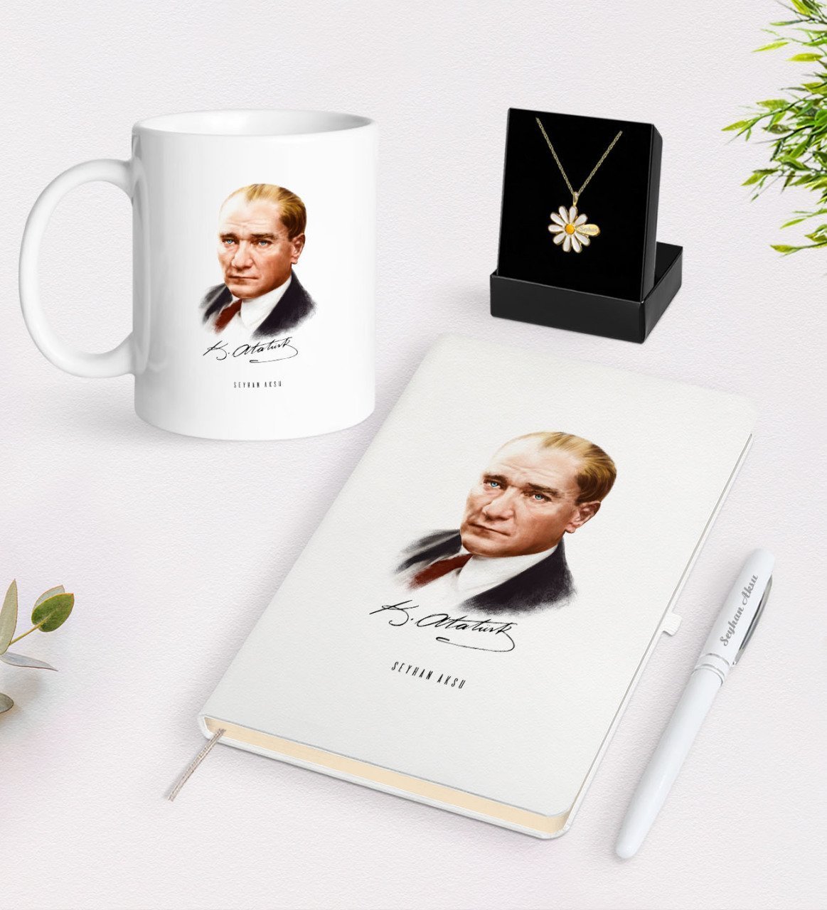 Kişiye Özel Atatürk Temalı Beyaz Kupa Defter Kalem ve İsimli Papatya Kolye Hediye Seti-12