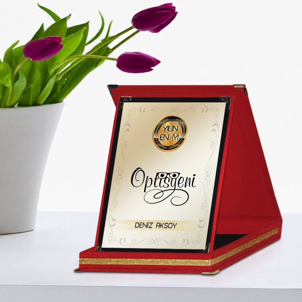 Kişiye Özel Yılın En İyi Optisyeni Kırmızı Plaket Ödülü - 2