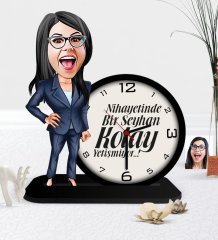Kişiye Özel Bayan Kolay Yetişmiyor Karikatürlü Ahşap Masaüstü Saat - 3