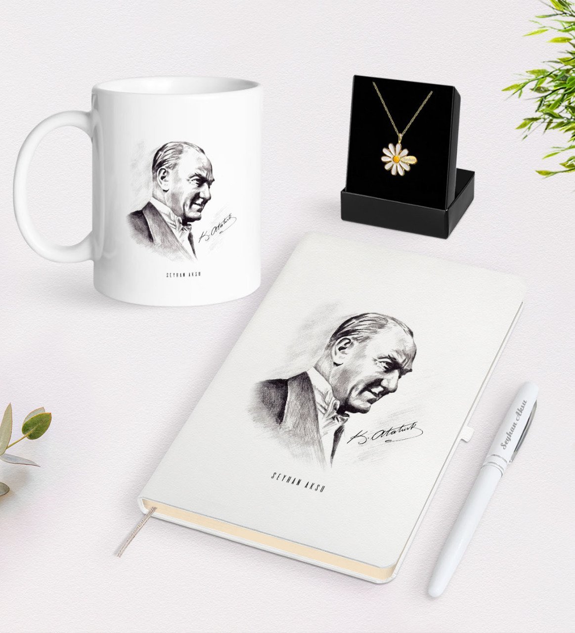Kişiye Özel Atatürk Temalı Beyaz Kupa Defter Kalem ve İsimli Papatya Kolye Hediye Seti-10