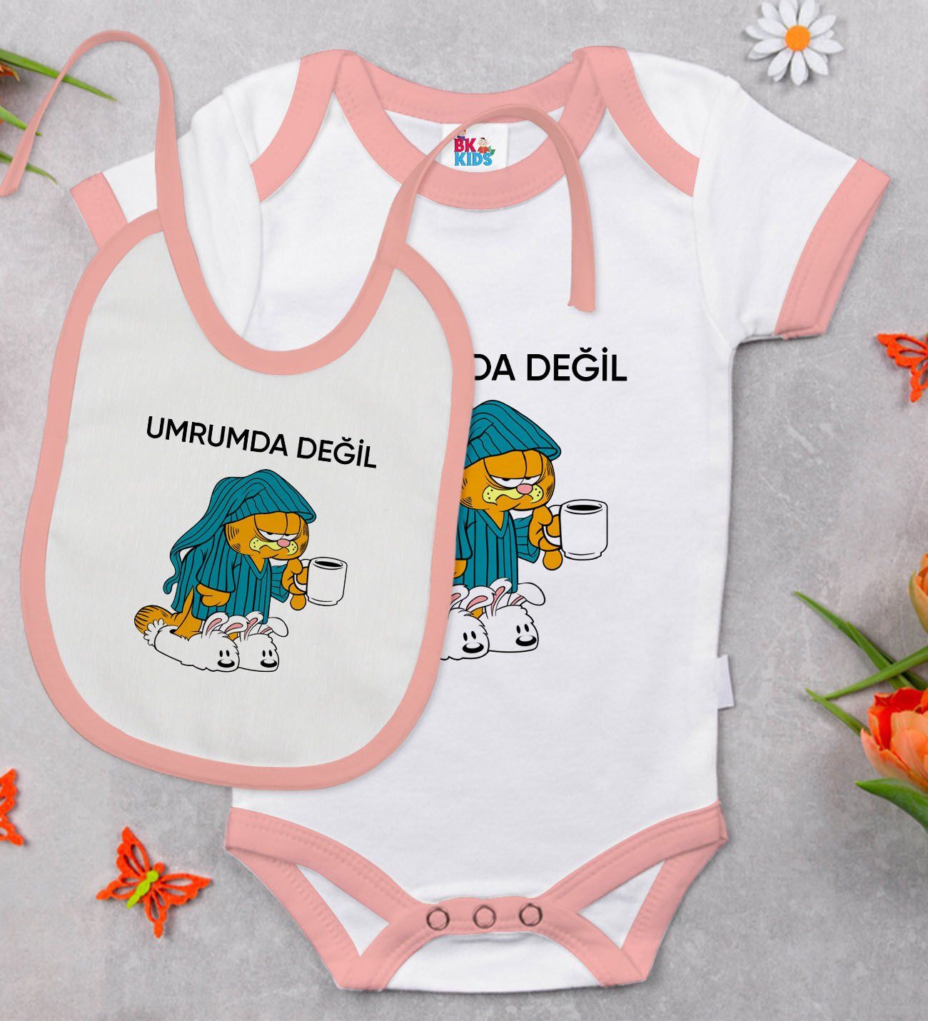 BK Kids Umrumda Değil Tasarımlı Pembe Bebek Body Zıbın ve Mama Önlüğü Hediye Seti-1