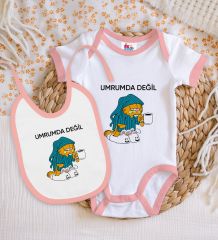 BK Kids Umrumda Değil Tasarımlı Pembe Bebek Body Zıbın ve Mama Önlüğü Hediye Seti-1
