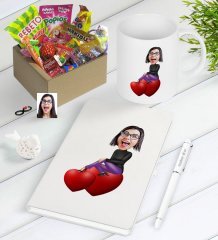 Kişiye Özel Bayan Karikatürlü Nostaljik Lezzetler Defter Kalem Kupa Hediye Seti-2