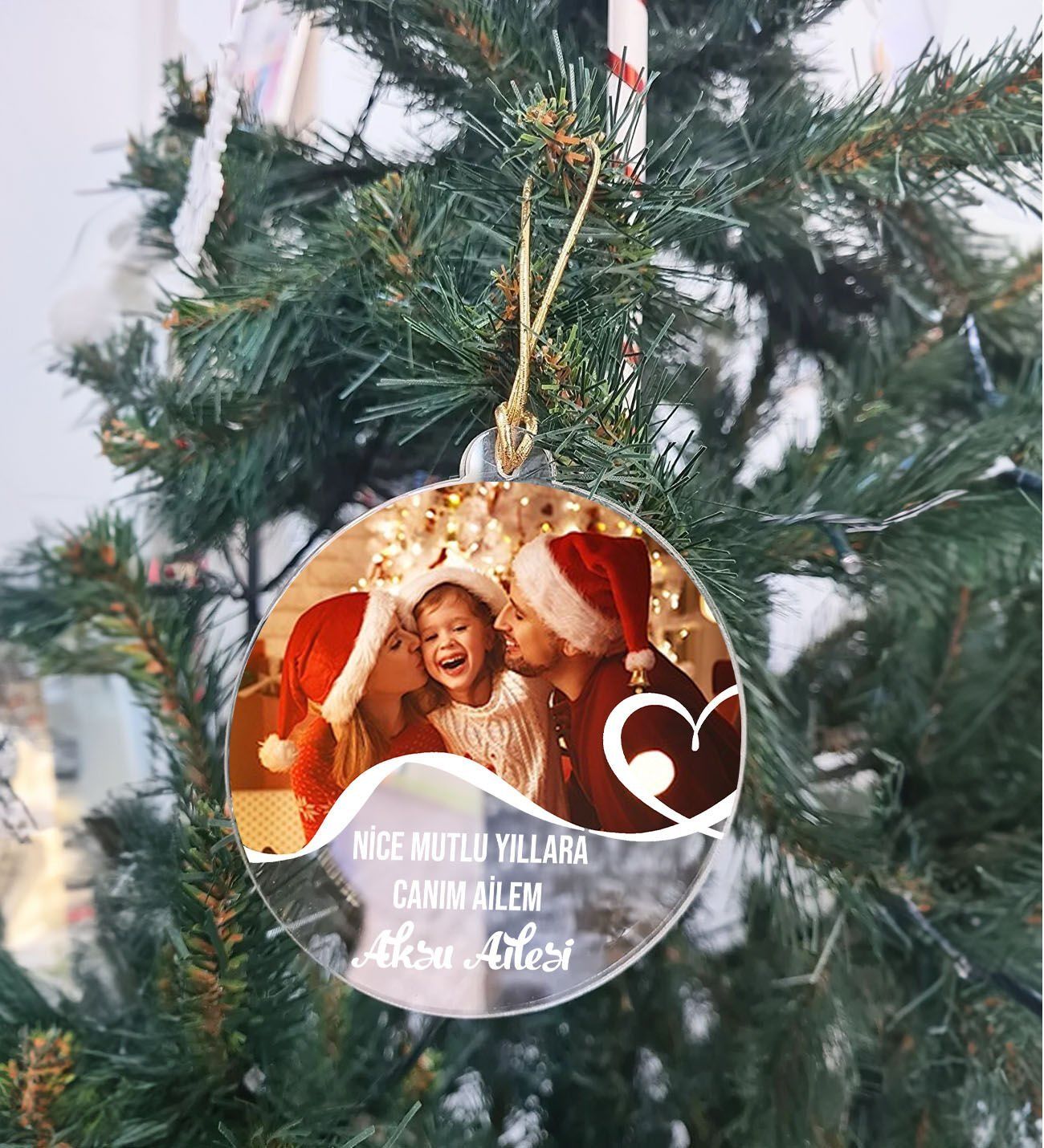 BK Gift Kişiye Özel Aile Şeffaf Pleksi Yılbaşı Ağaç Süsü- 1, Yeni Yıl Hediyesi, Fotoğraflı & Mesajlı Ağaç Süsü