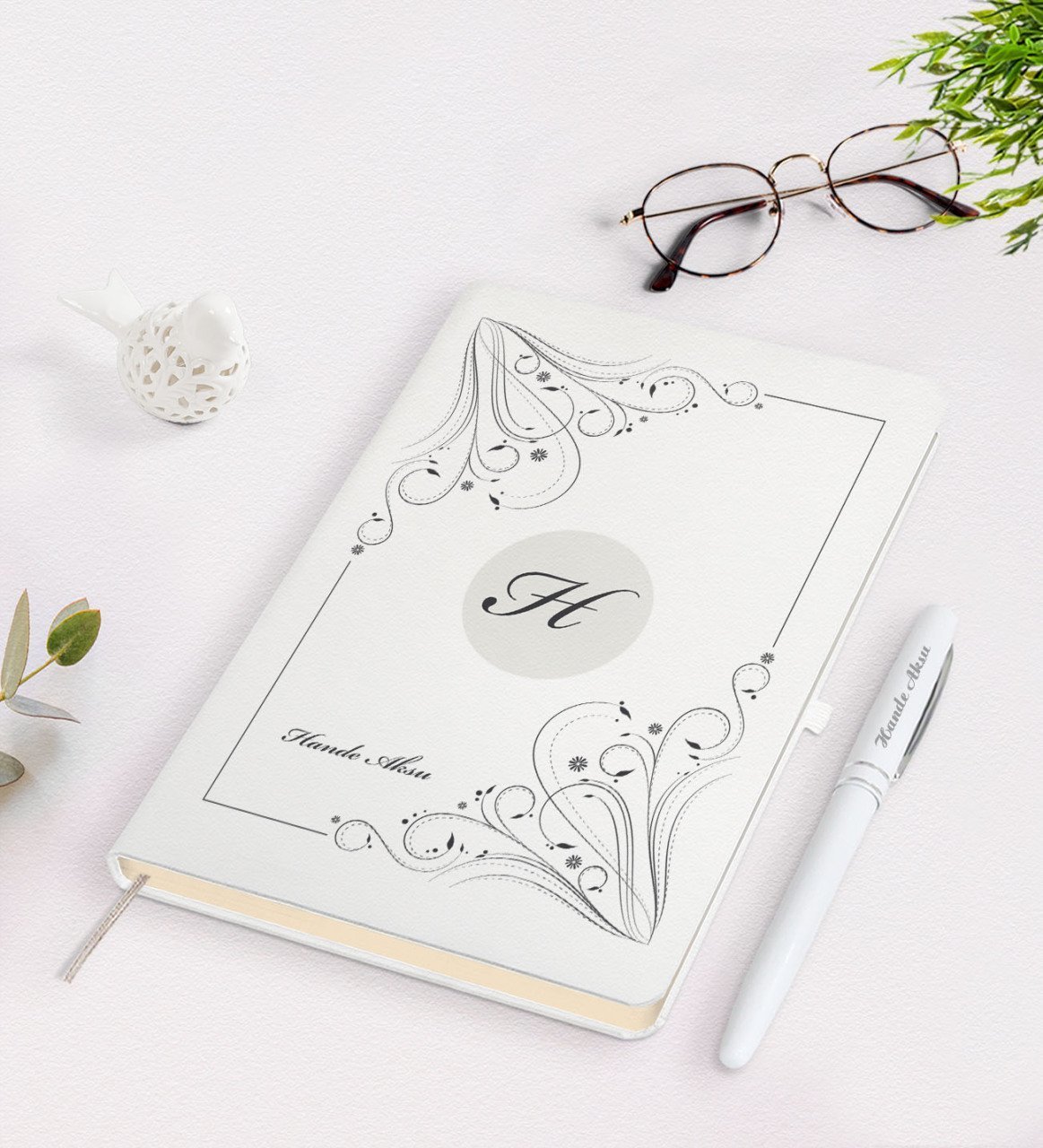 Kişiye Özel Baş Harf İsim Tasarımlı Beyaz Defter Kalem Seti-1
