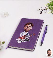 Kişiye Özel Erkek Gitarist Karikatürlü Mor Termo Deri Defter Kalem Seti Model 2