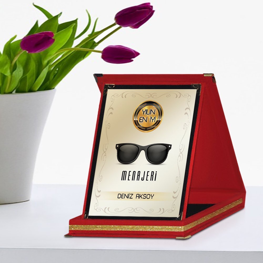 Kişiye Özel Yılın En İyi Menajeri Kırmızı Plaket Ödülü
