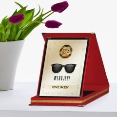 Kişiye Özel Yılın En İyi Menajeri Kırmızı Plaket Ödülü