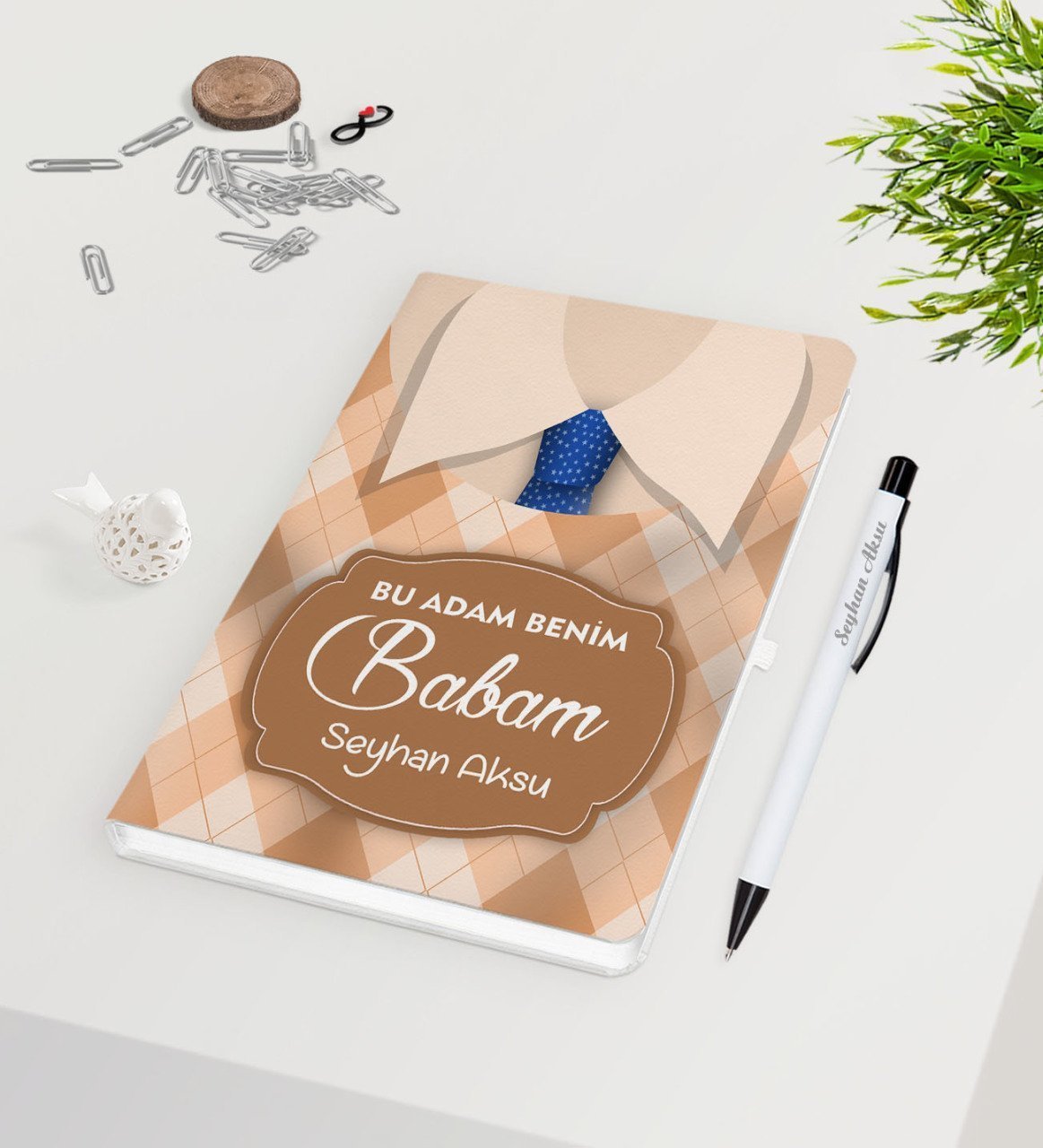 Kişiye Özel Bu Adam Benim Babam Tasarımlı Beyaz Defter Kalem Seti - Model 6