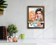 Kişiye Özel Evleniyoruz Karikatürlü Doğal Masif Ahşap Çerçeveli Tablo Duvar Rafı-4