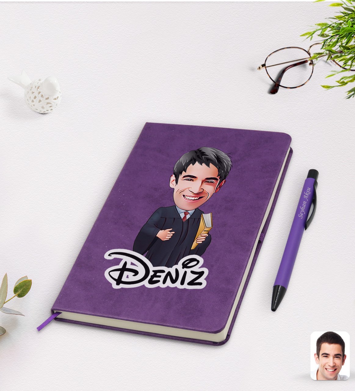 Kişiye Özel Erkek Avukat Karikatürlü Mor Termo Deri Defter Kalem Seti Model 1